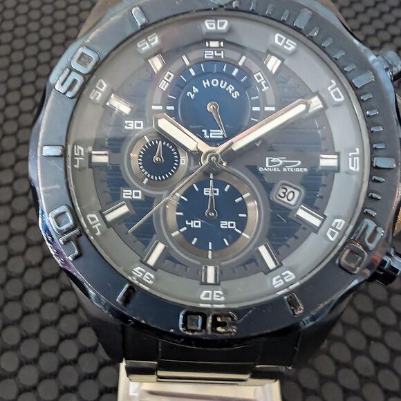 Daniel Steiger Renegade Chronograph Watch (1032k-2) - Bold Sporty Design - Picture 1 of 7